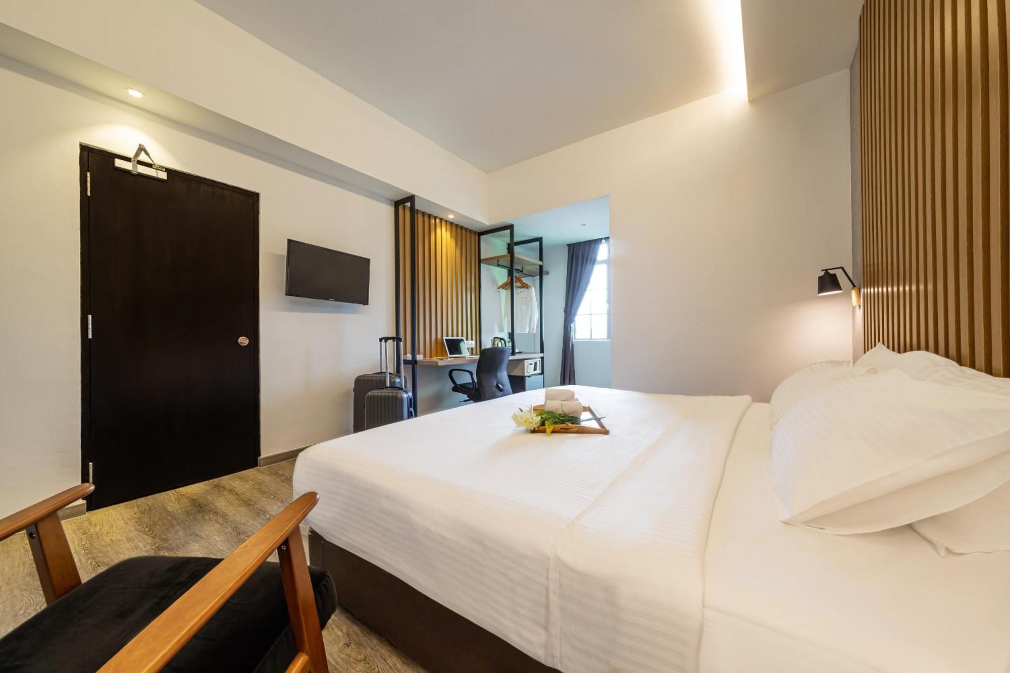 Thy Executive Hotel Johor Bahru Bagian luar foto