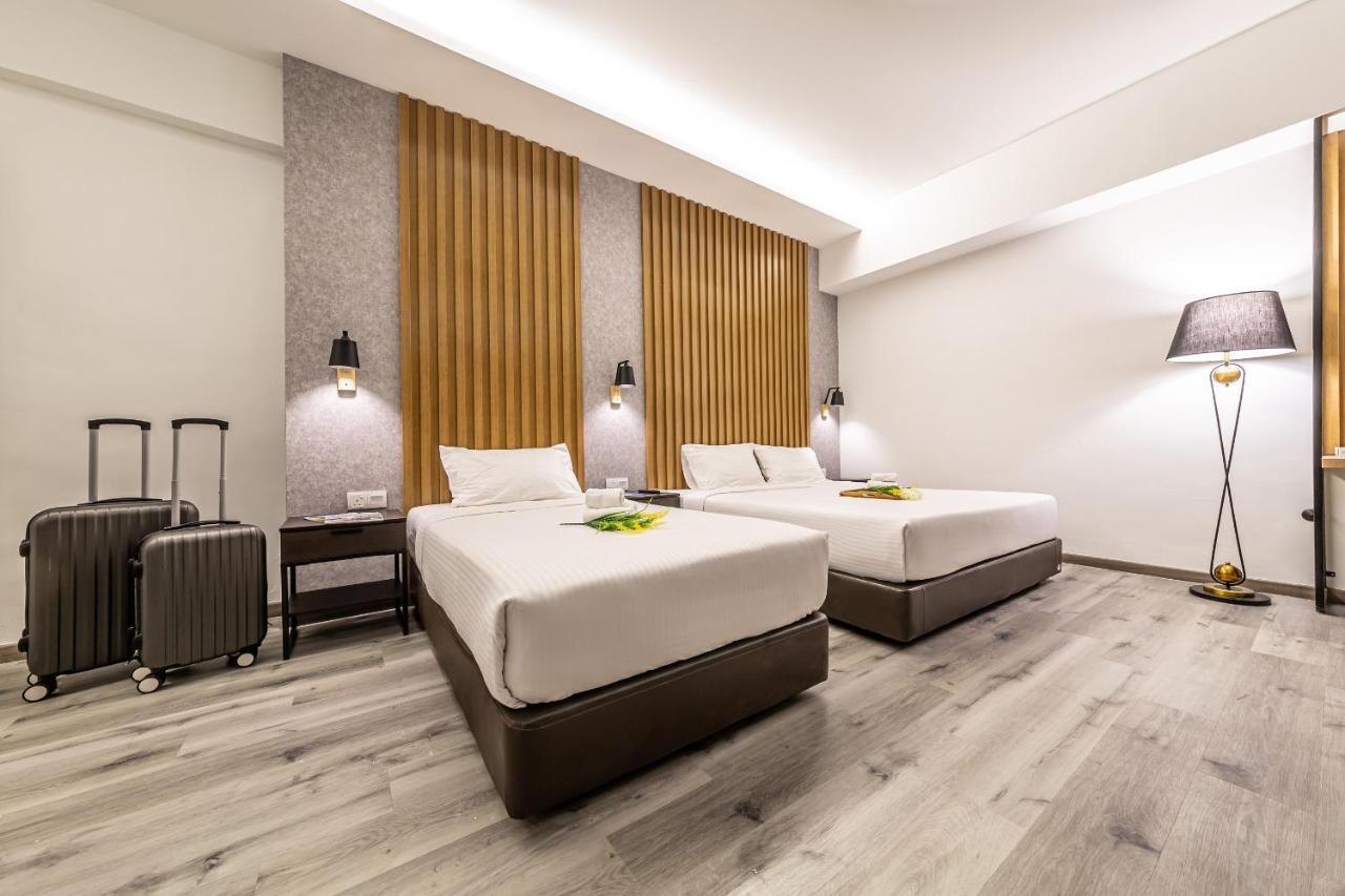 Thy Executive Hotel Johor Bahru Bagian luar foto